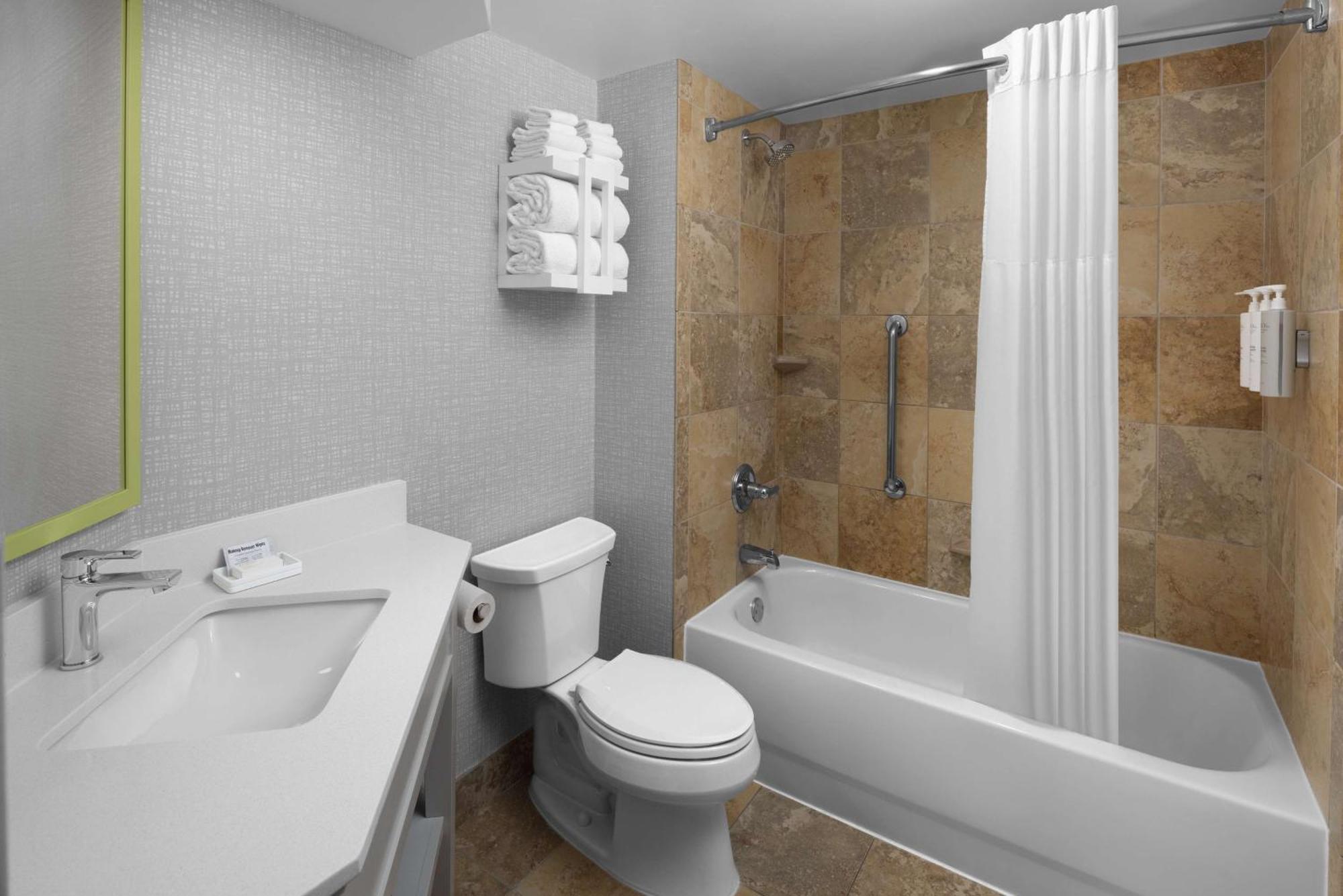 Hampton Inn Cleveland-Downtown Kültér fotó