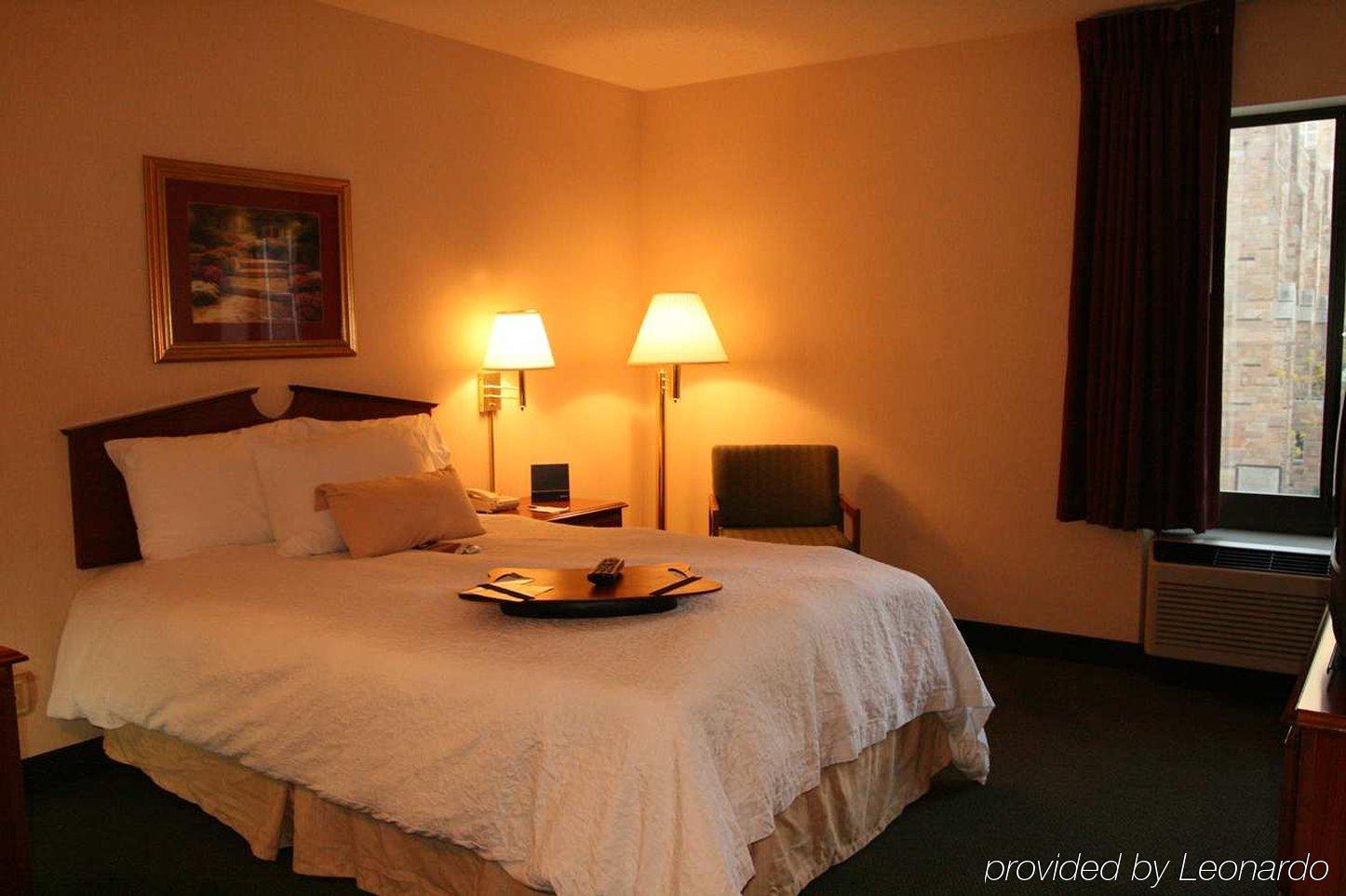 Hampton Inn Cleveland-Downtown Szoba fotó