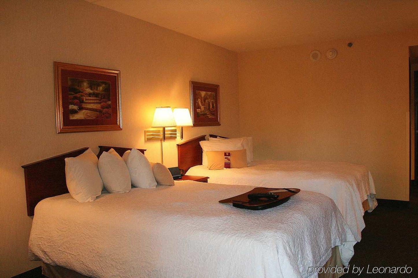 Hampton Inn Cleveland-Downtown Szoba fotó