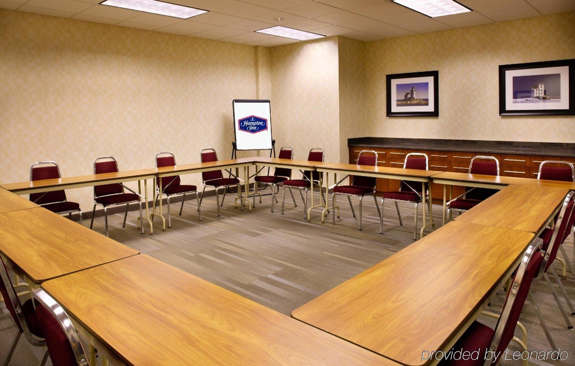 Hampton Inn Cleveland-Downtown Kültér fotó