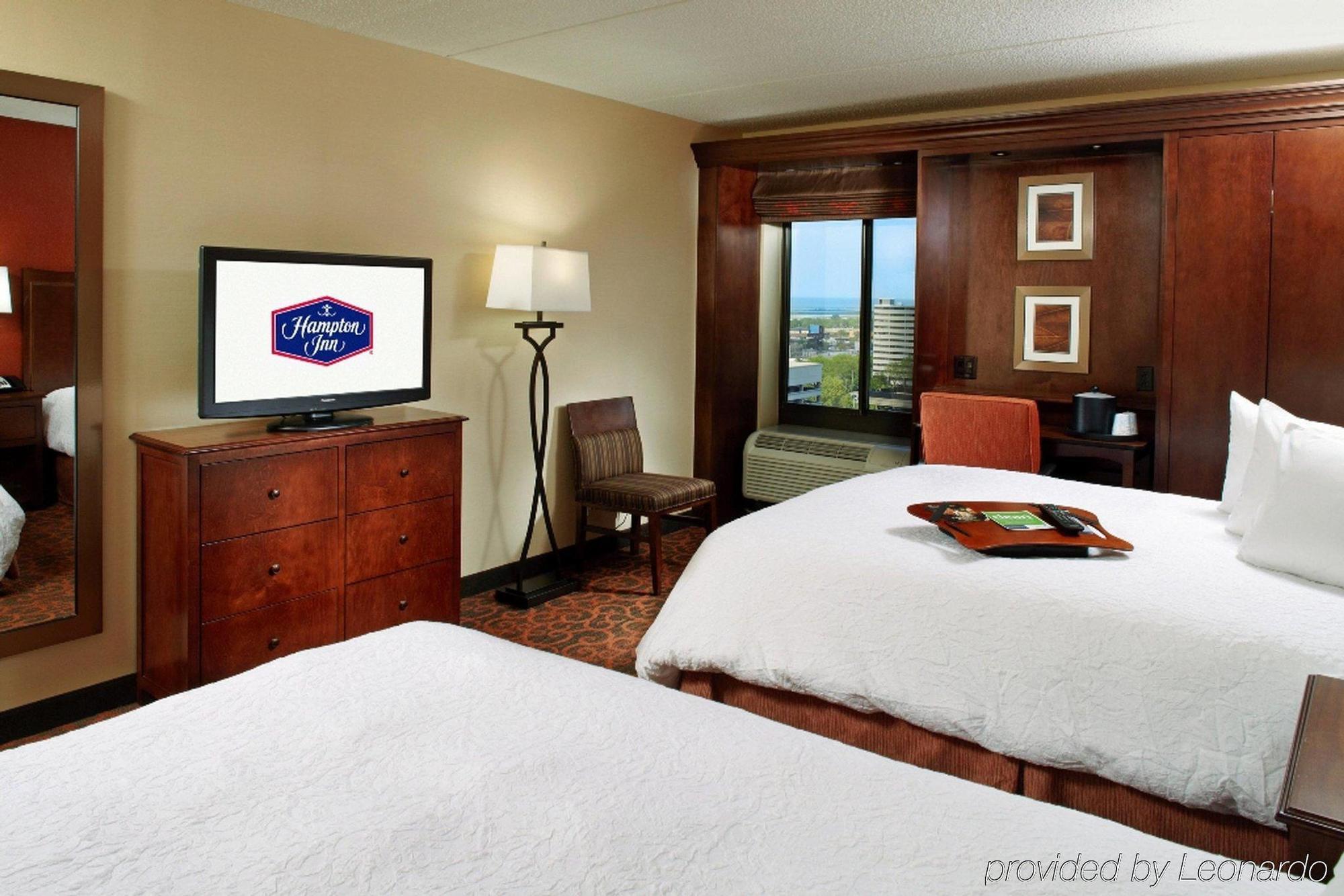 Hampton Inn Cleveland-Downtown Kültér fotó