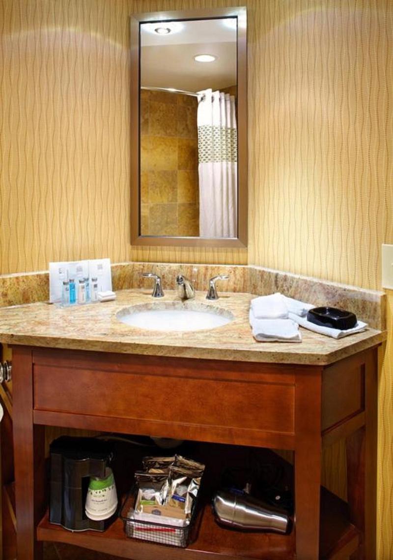 Hampton Inn Cleveland-Downtown Kültér fotó
